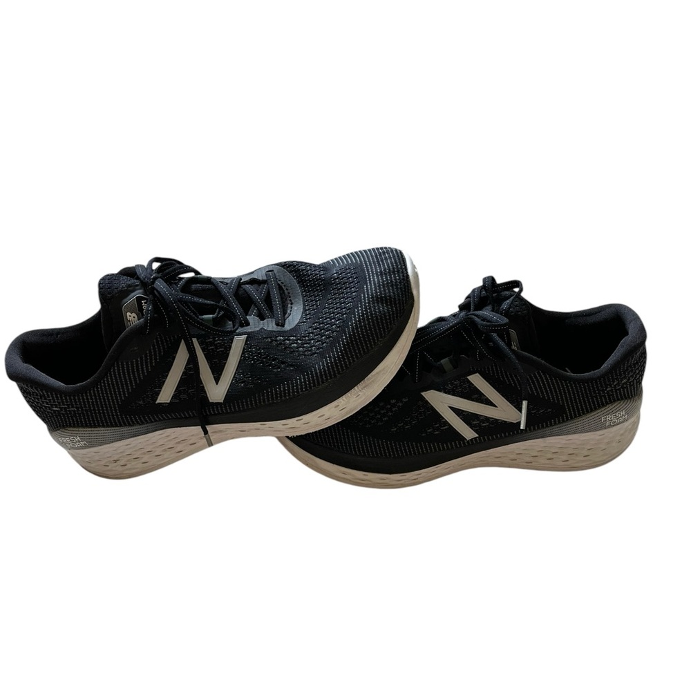New Balance Fresh Foam More V3‎ Sneakers Men's 10 Black Running Shoes READ PLS✅